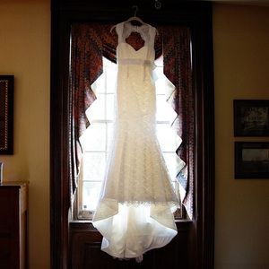 Paloma Blanca Lace Wedding Dress